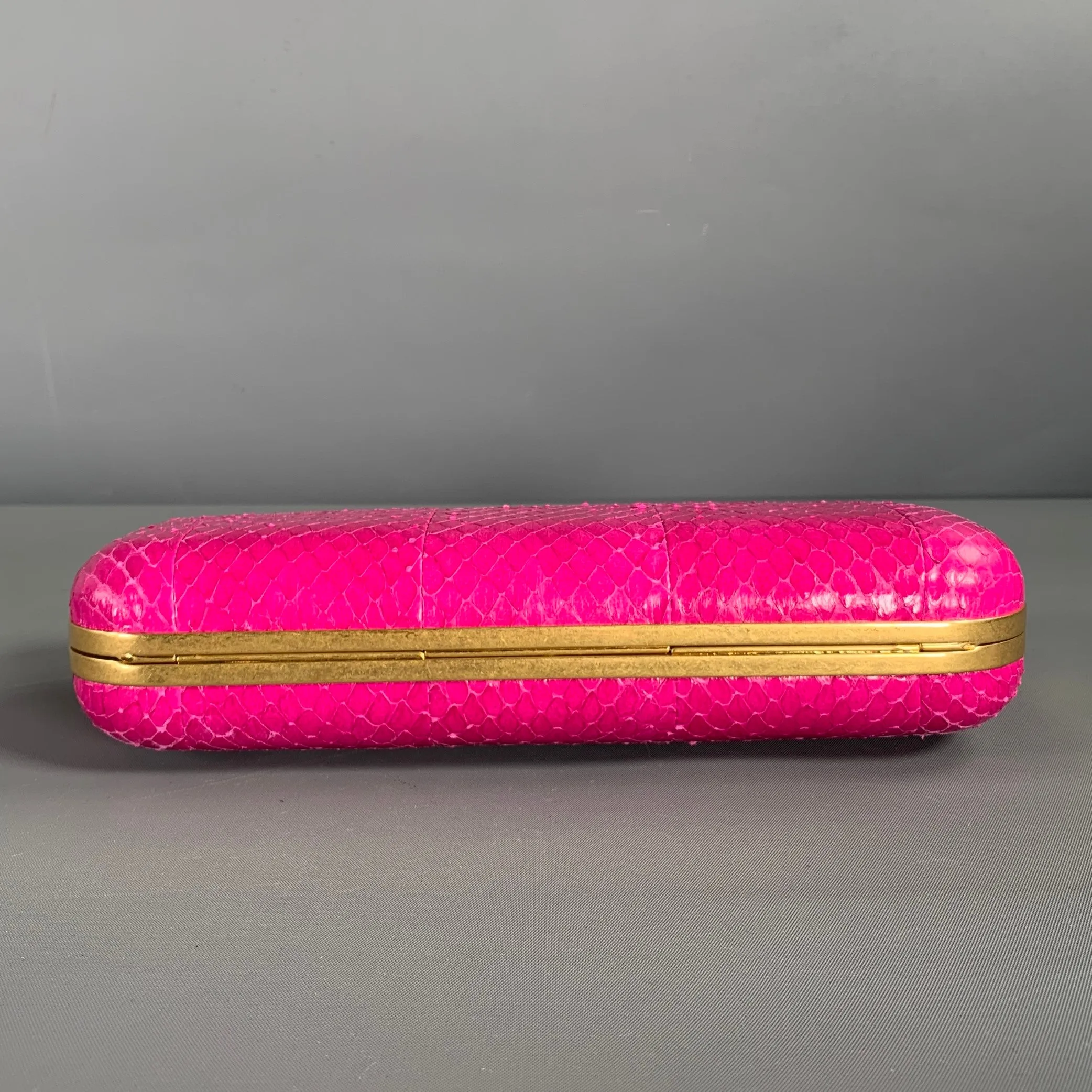 ALEXANDER MCQUEEN Gold Fuchsia Snake Skin Metal Clutch Handbag & Leather Goods