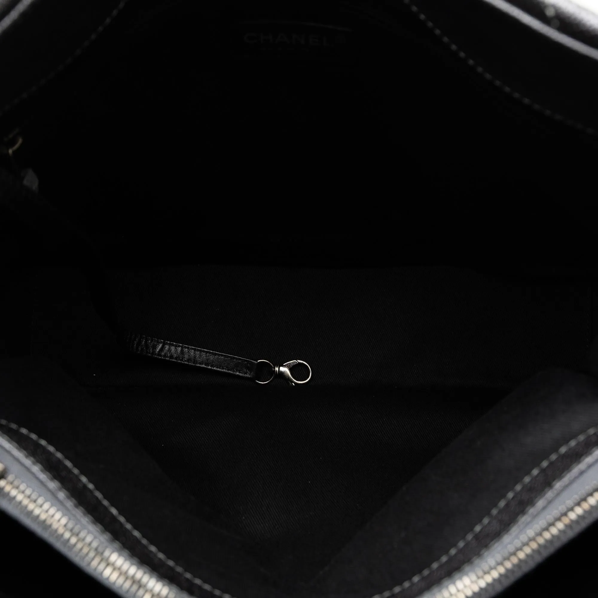 Chanel Large Caviar Chic Shopping Tote (SHG-apkgpU)