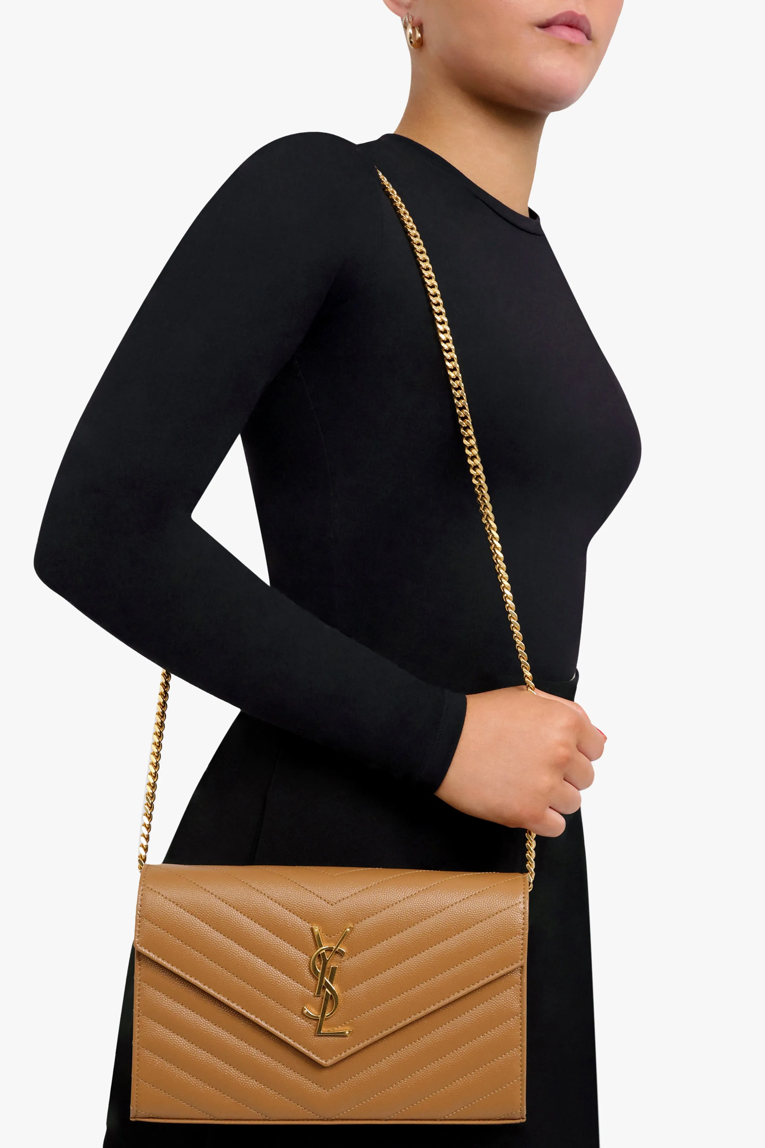 MONOGRAMME QUILTED CHAIN WALLET | NATURAL DARK/GOLD